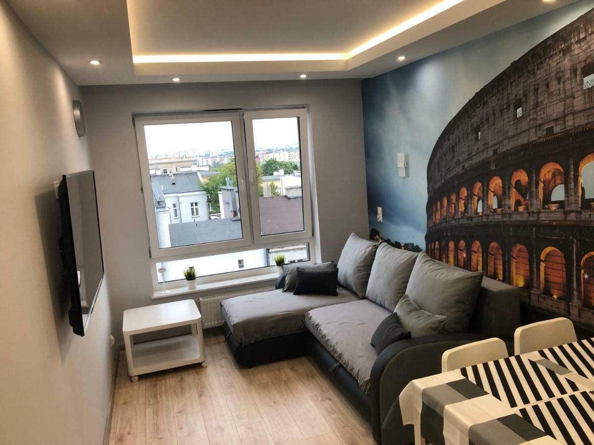 Klimatyzowany Apartament Roma Z Garazem Podziemnym Kielce Kültér fotó