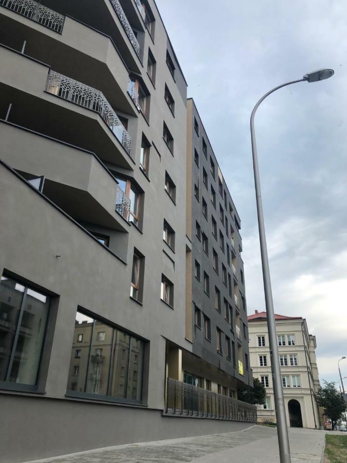 Klimatyzowany Apartament Roma Z Garazem Podziemnym Kielce Kültér fotó