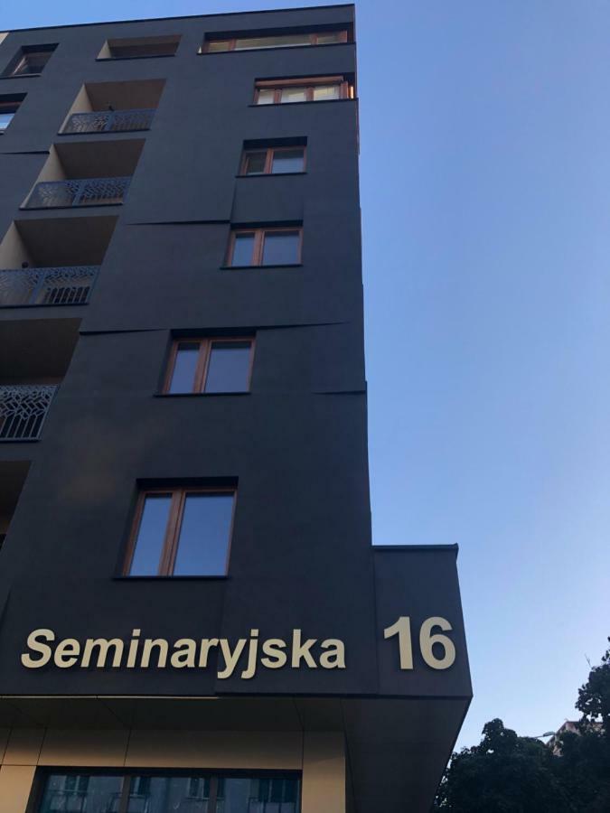 Klimatyzowany Apartament Roma Z Garazem Podziemnym Kielce Kültér fotó