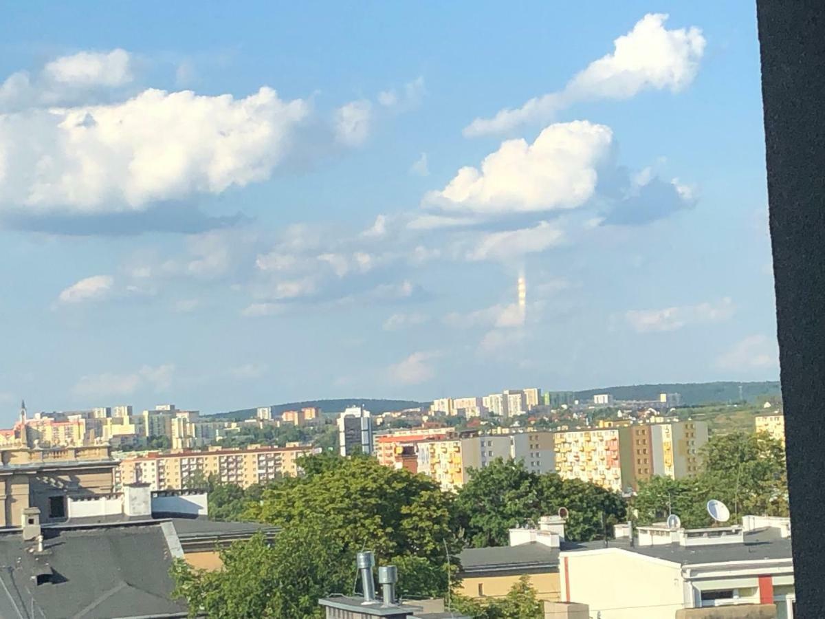 Klimatyzowany Apartament Roma Z Garazem Podziemnym Kielce Kültér fotó