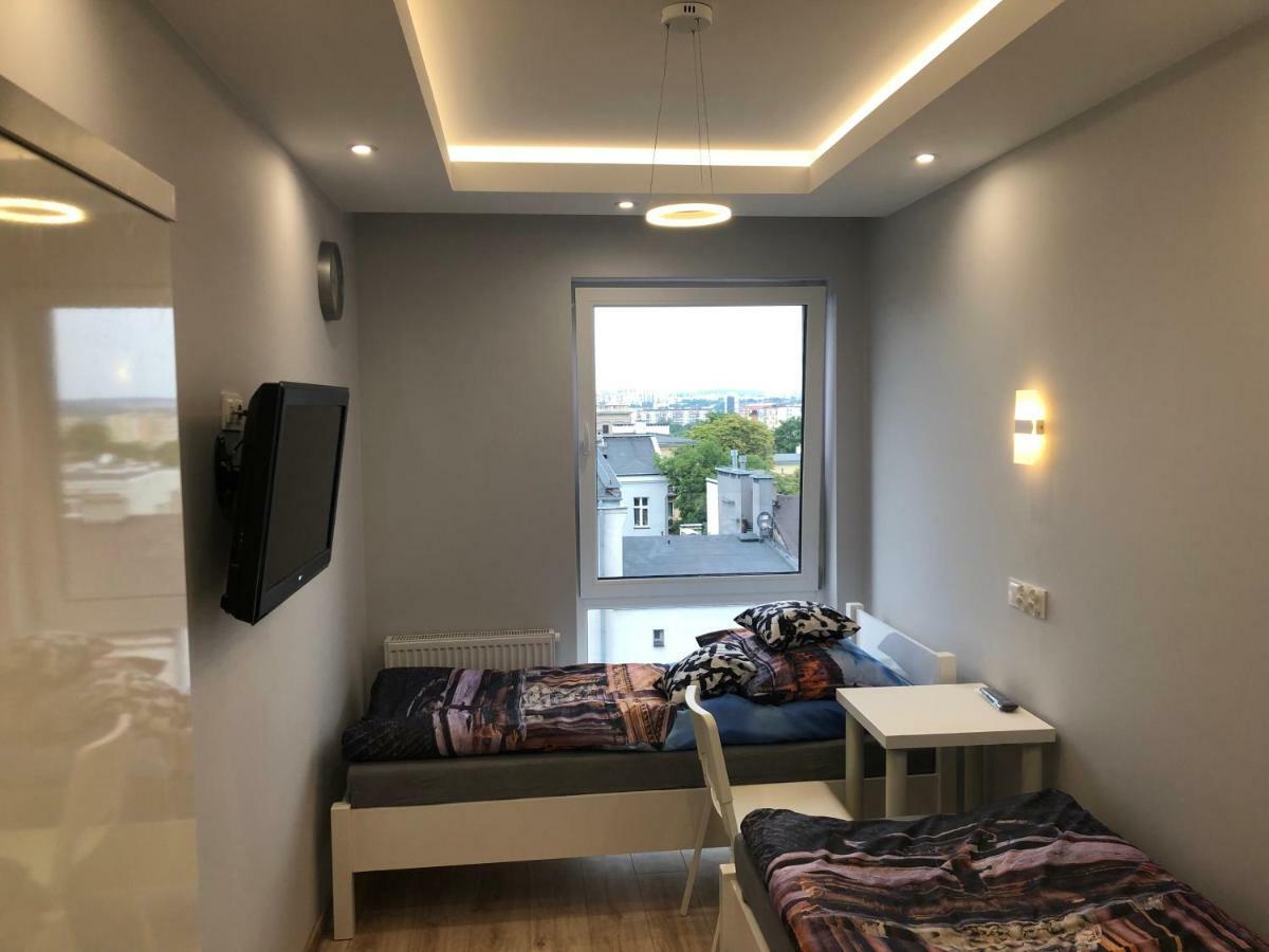 Klimatyzowany Apartament Roma Z Garazem Podziemnym Kielce Kültér fotó